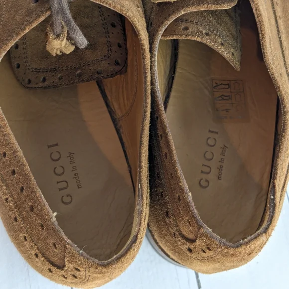 Gucci • Suede Oxford Flats Shoes - Picture 9 of 12